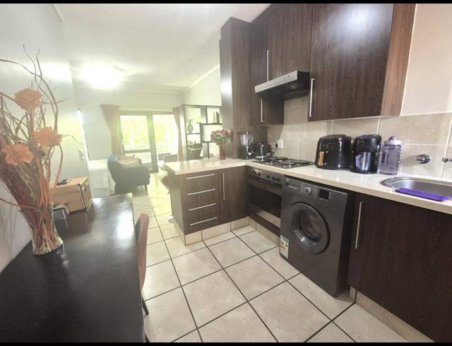 1 BEDROOM APARTMENT FOR SALE IN DOUGLASDALE